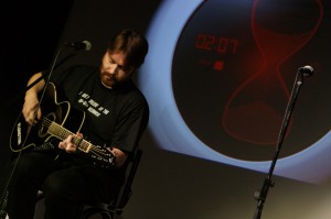 Eingesprungen mit Flonotons Gitarre: Wildling